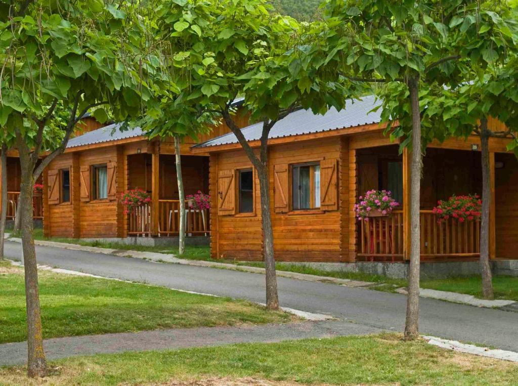 Camping Valle De Tena Sabiñánigo Стая снимка