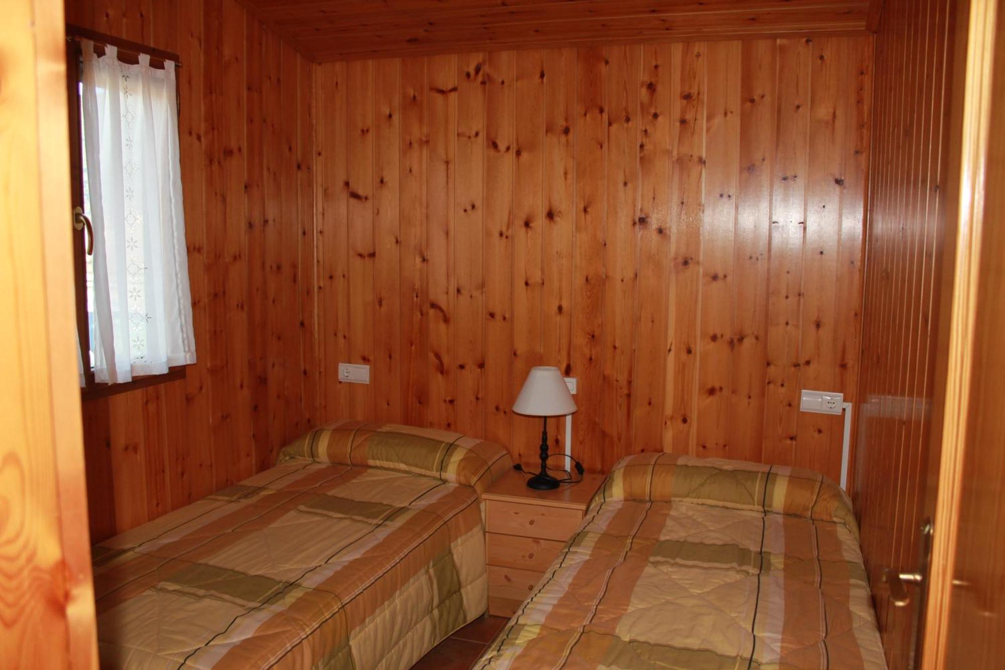 Camping Valle De Tena Sabiñánigo Екстериор снимка
